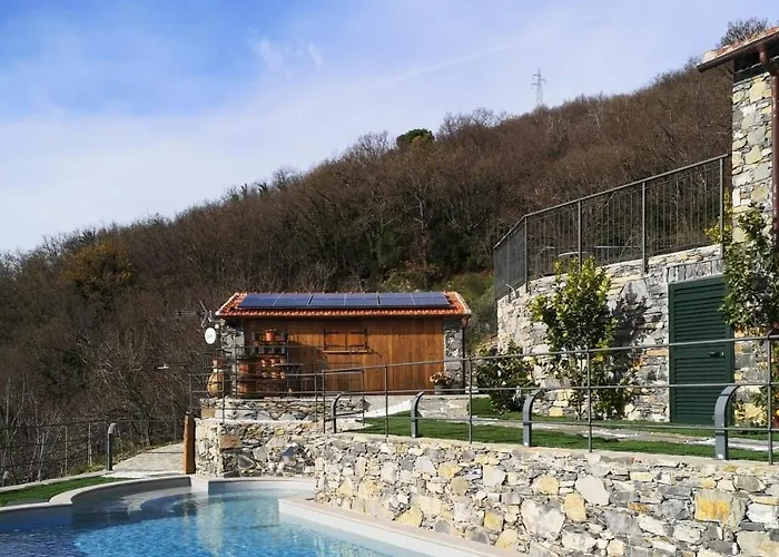 Nyaraló Cozy Pool-side House With Sea View Rapallo