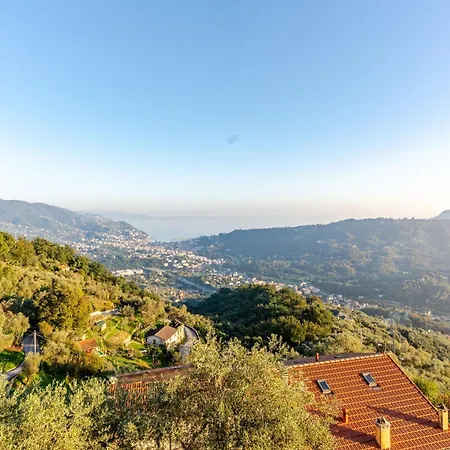 Cozy Pool-side House With Sea View Rapallo