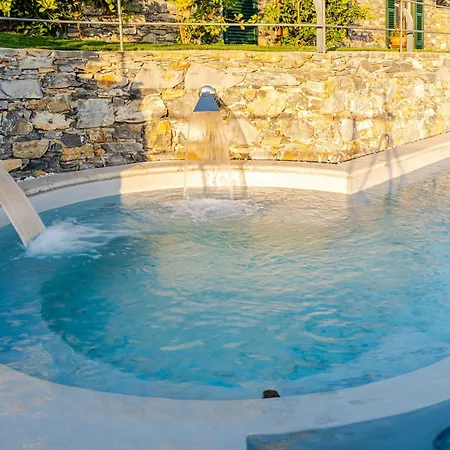 Cozy Pool-side House With Sea View Holiday home Rapallo