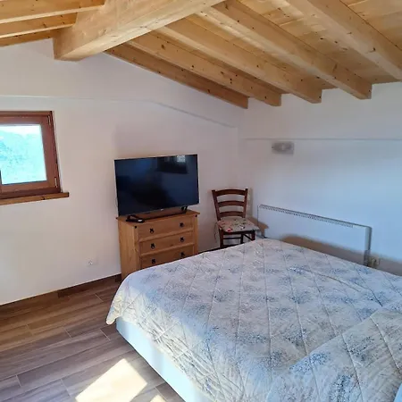 بيت للعطل Cozy Pool-side House With Sea View راباللو