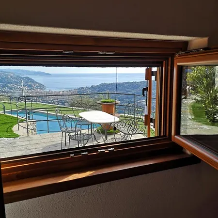 Cozy Pool-side House With Sea View Holiday home Rapallo